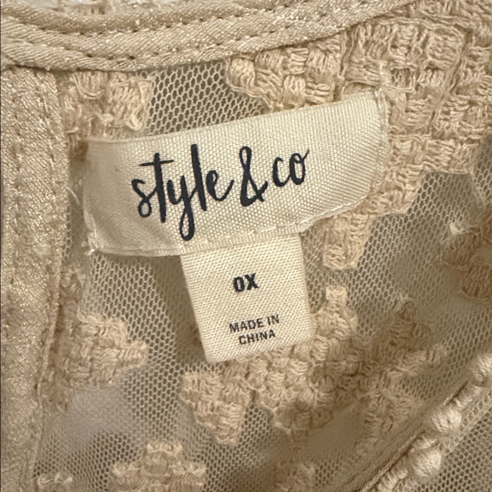 Style & Co EUC Boho Beige Lace Detail Layered Sleeveless Blouse Size 0X - Picture 2 of 6